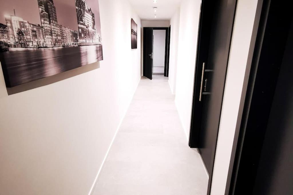 Hh 03 By Rockchair - Superhost Status - Modernes Apartment Mit Sonnigem Balkon & Premium Boxspringbetten In Winterhude - Hamburg Top Geheimtipp Bagian luar foto
