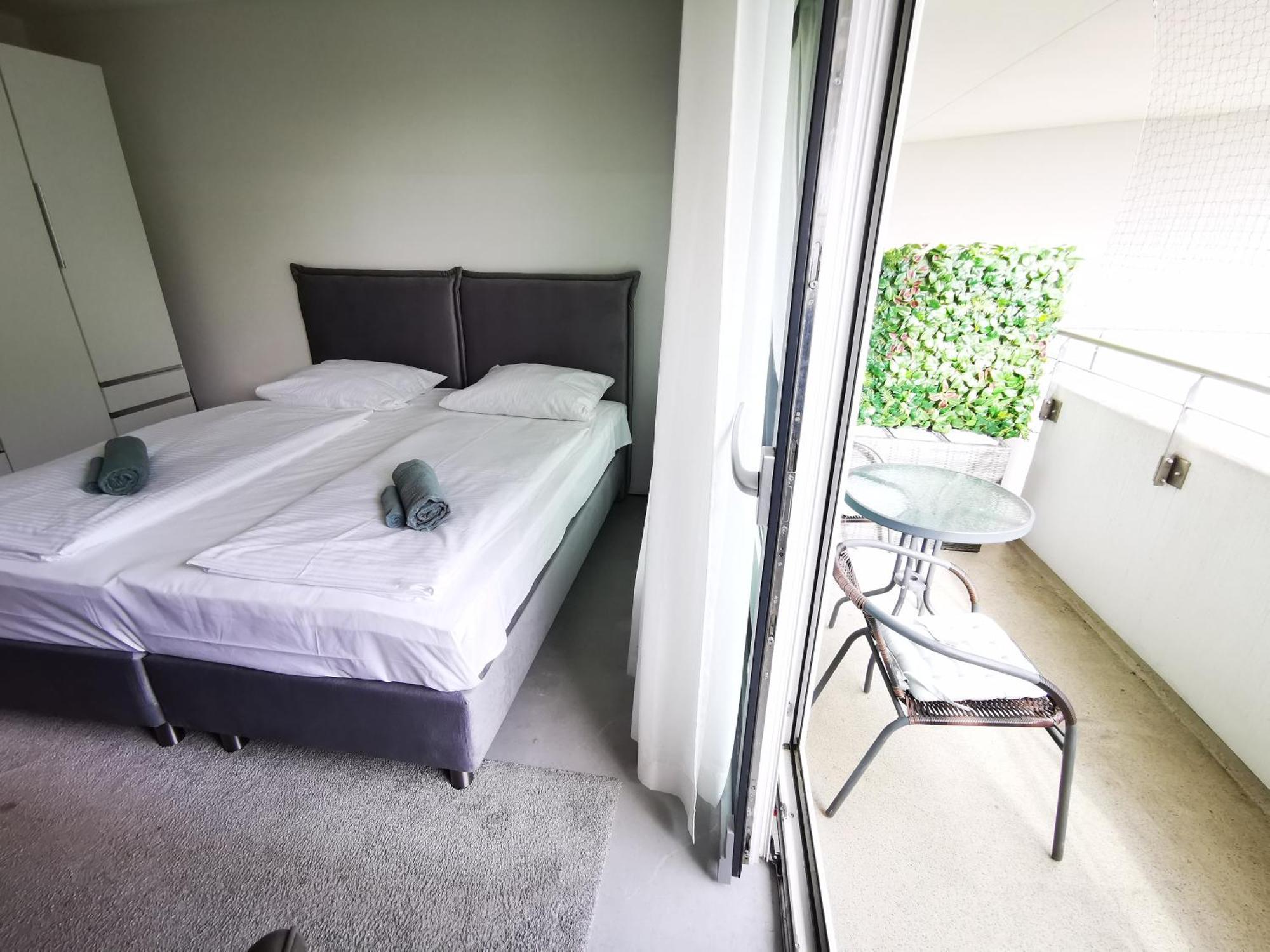 Hh 03 By Rockchair - Superhost Status - Modernes Apartment Mit Sonnigem Balkon & Premium Boxspringbetten In Winterhude - Hamburg Top Geheimtipp Bagian luar foto
